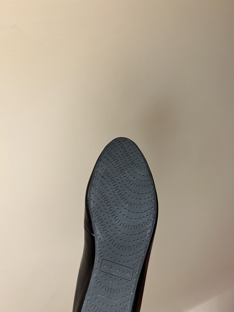 Other flat shoes